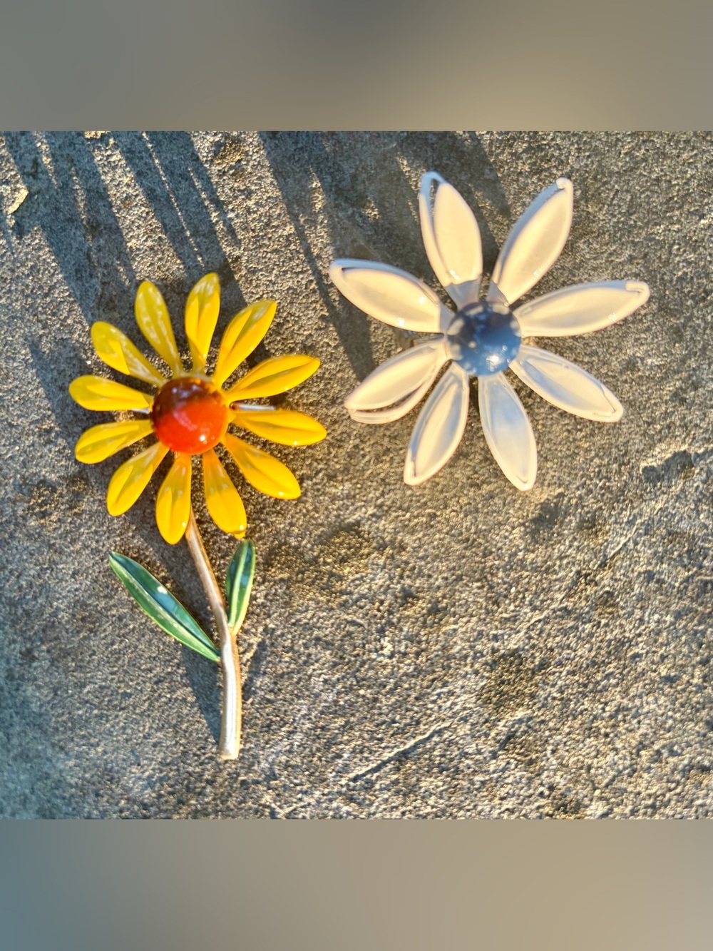 Vintage Yellow & White Flower Brooch Set - Enamel Daisy Pins